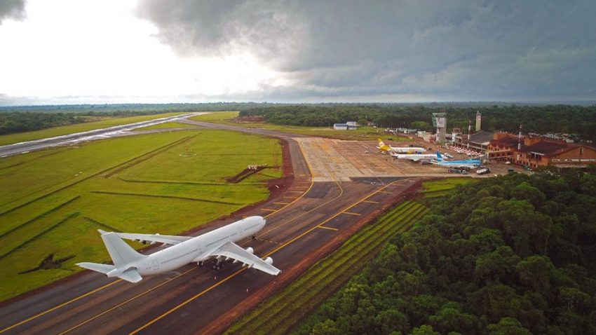 Aumentarán las frecuencias de vuelos a Iguazú