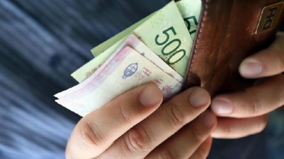 Exigen al gobierno provincial un aumento salarial del 32%