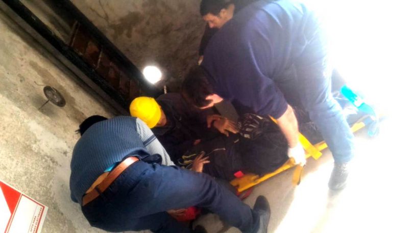Posadas: albañil paraguayo sufrió fracturas trabajando en edificio en construcción