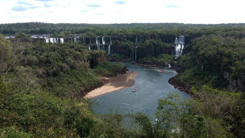 Cataratas del Iguazú: cascadas secas por la bajante del río