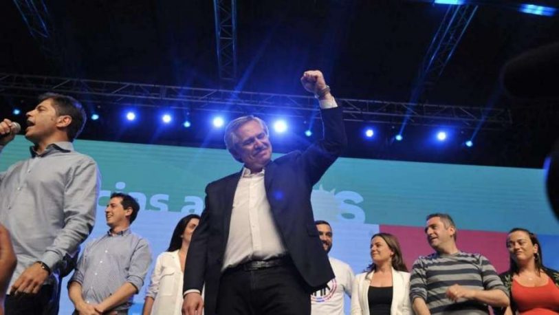 Alberto Fernández le pidió “diálogo” a Macri, y anunció un país “igualitario y solidario”