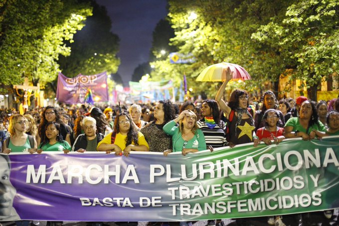 Mujeres, trans y travestis marcharon contra los travesticidios