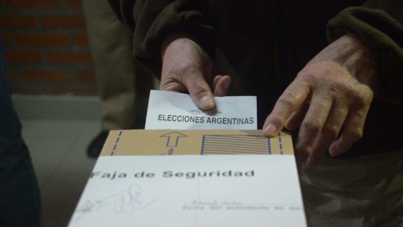 Encuesta: ¿Considera como opción el voto en blanco para las próximas elecciones?