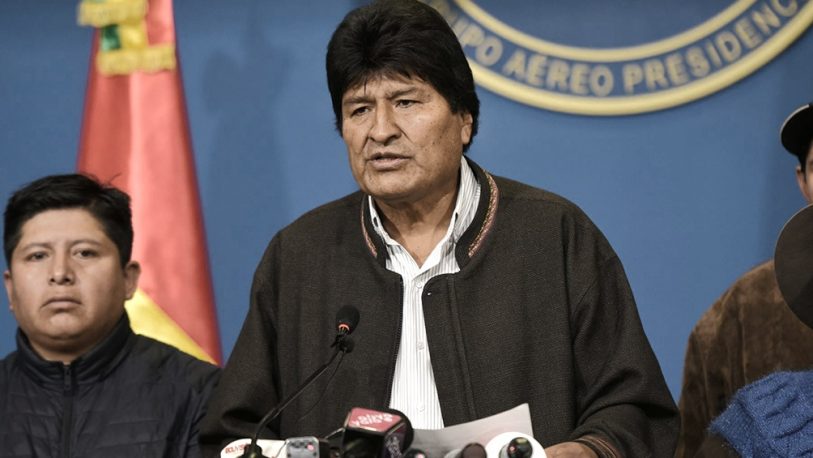 Morales apoya la ley electoral aprobada que prohíbe su candidatura