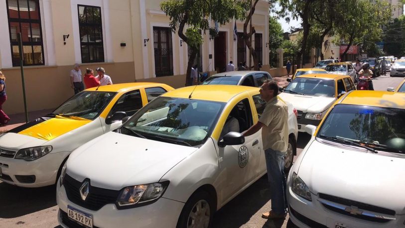La tarifa de taxis y remises aumentará un 25%