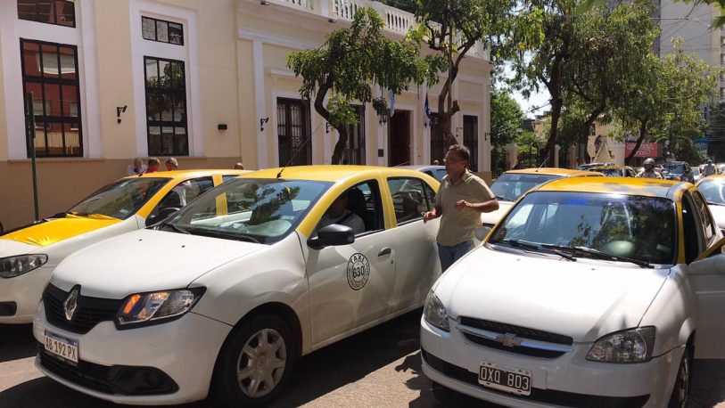 Posadas: convocan a audiencia pública para analizar la tarifa de los taxis