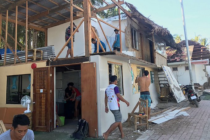 Llega a 47 el número de muertos por el tifón Phanfone en Filipinas
