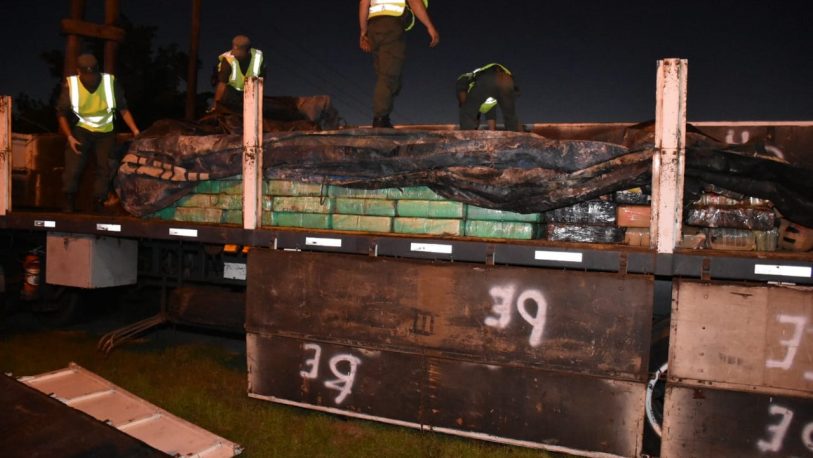 Ituzaingó: descubren 4 toneladas de droga en un camión
