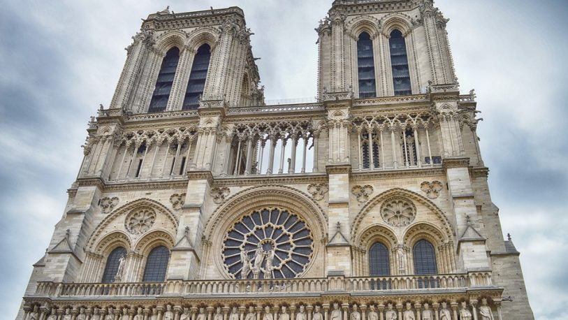 Notre Dame no celebrará la Navidad por primera vez desde 1803