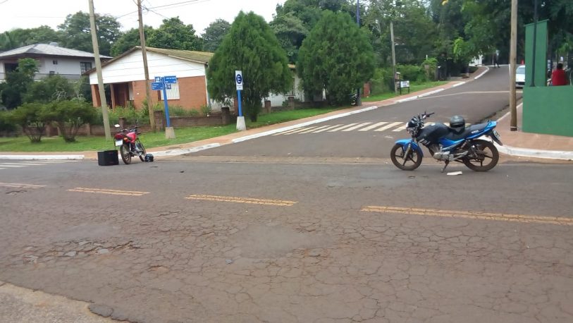 San Ignacio: chocaron dos motos y falleció una mujer