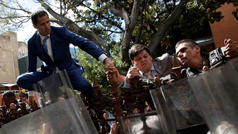 Golpe en el Parlamento de Venezuela: el chavismo desplazó a Guaidó