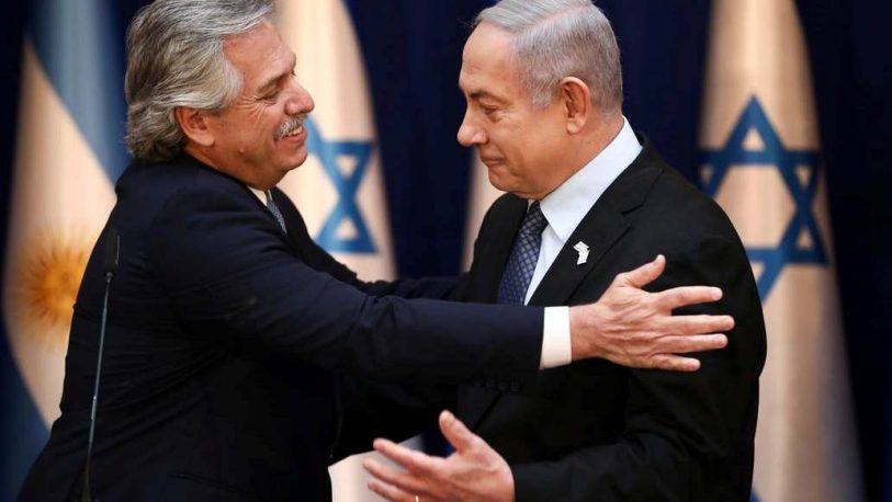 Fernández se reunió con el primer ministro de Israel