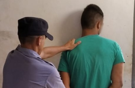 Detenido acusado de robar 500kg de yerba a su vecino