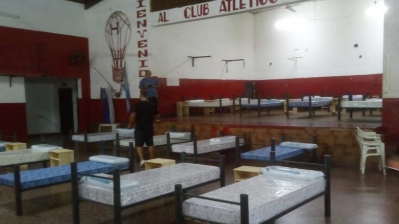 Covid-19: proyectan llegar a 70 camas en el club Huracán