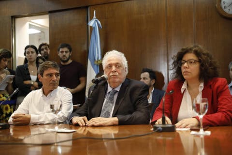 González García: “Tenemos el primer caso de coronavirus en el país”