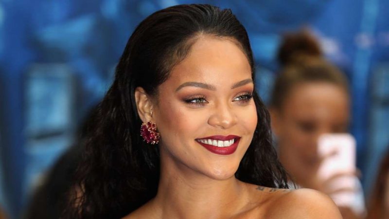 Rihanna donó 5 millones de dólares para combatir el coronavirus en todo el mundo