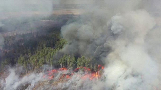 Ucrania dice que los incendios en la zona de exclusión de Chernóbil están controlados