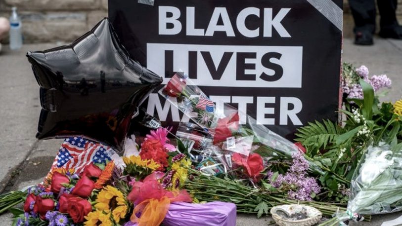 Indignación y protestas por la muerte de un afroamericano