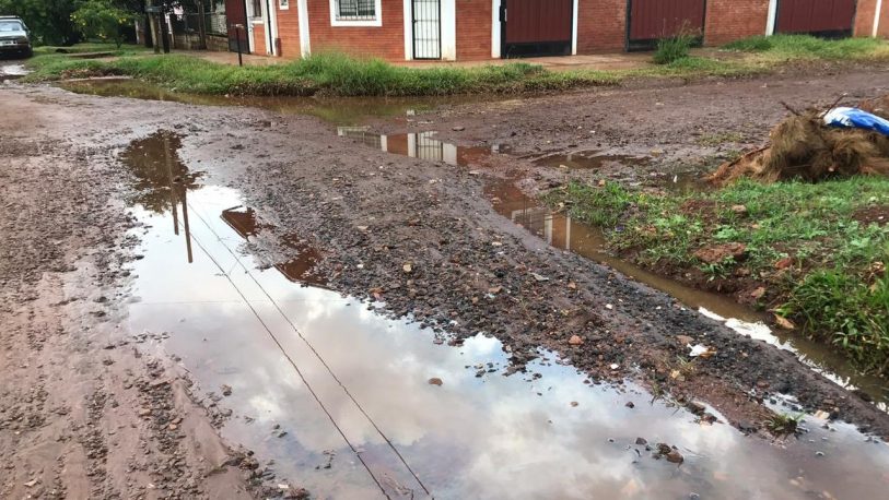 Vecinos de la Chacra 109 padecen inundaciones