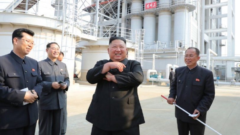 En medio de especulaciones sobre su salud, apareció Kim Jong-un