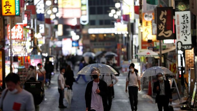 Tokio comienza la “nueva normalidad” tras levantar el estado de emergencia