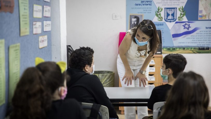 Israel debe cerrar escuelas tras confirmar más de 300 contagios