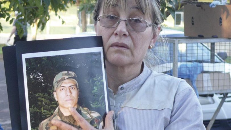 Aniversario de la muerte del Soldado Mauro Ramírez: “Son 20 años de dolor perpetuo y un peregrinar por justicia”, dijo su madre