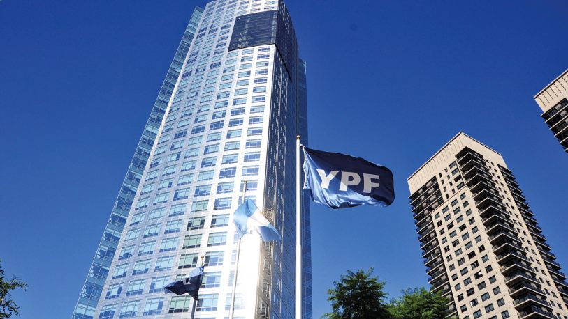YPF logró un canje de deuda con 60% de adhesión y evitó el default