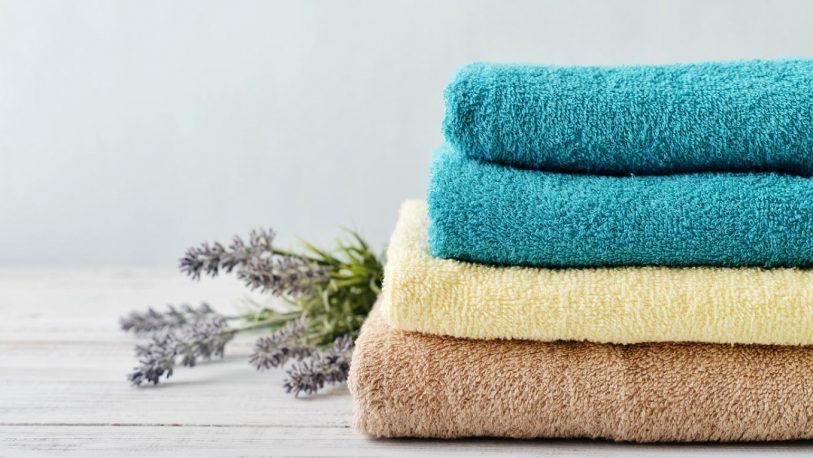 ¿Cómo quitar el olor a humedad de las toallas?