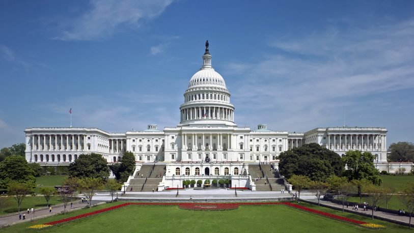 Estados Unidos: Legisladores divididos por el paquete de ayuda federal