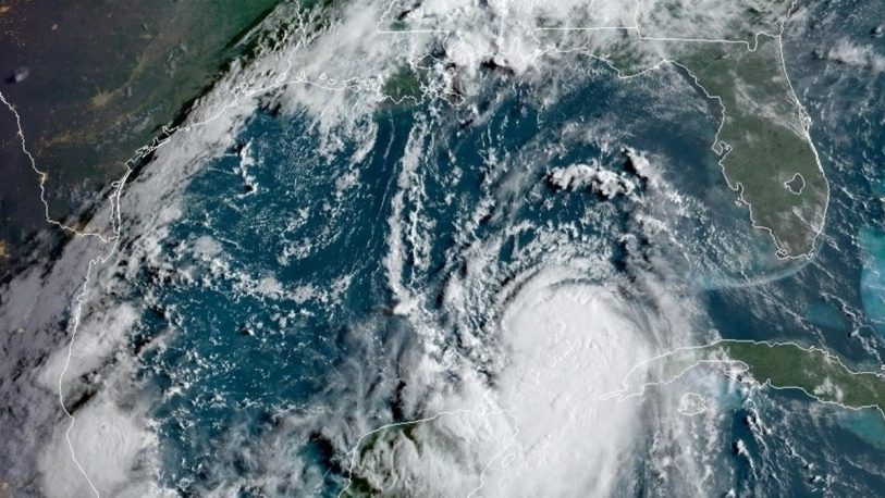 El huracán Laura entra en Luisiana con categoría 4