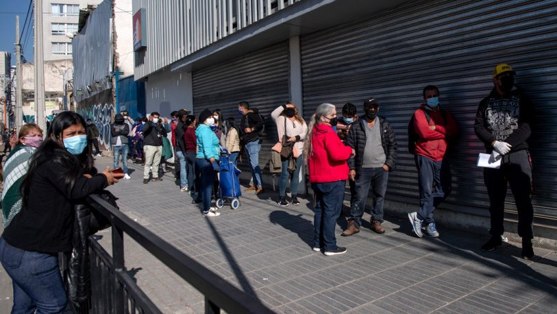 Efecto pandemia: La economía de Chile cayó 12,4 %