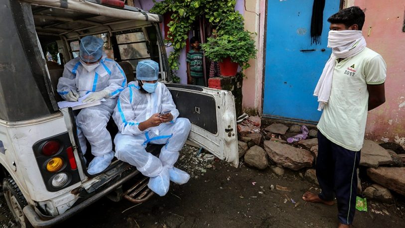 India registra un récord mundial de nuevos casos en un día: 78.000 contagios