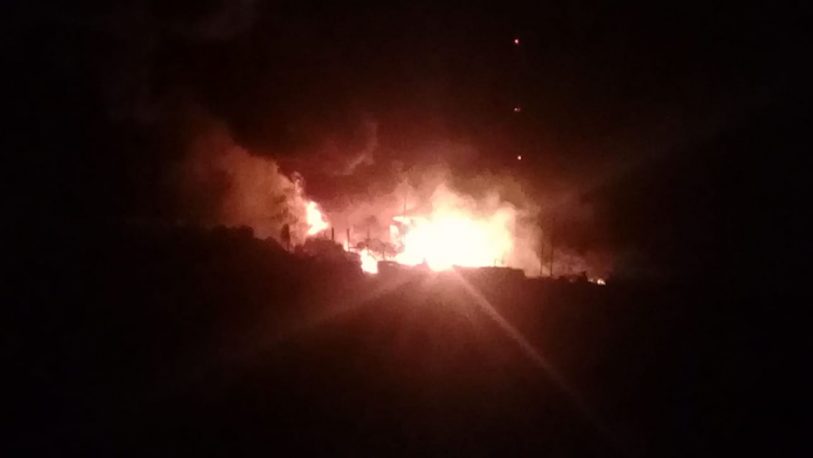 Feroz incendio de fábrica deja heridos en Garupá