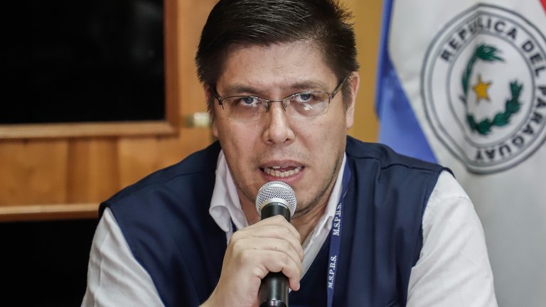 Escándalo en Paraguay: renunció el viceministro de Salud