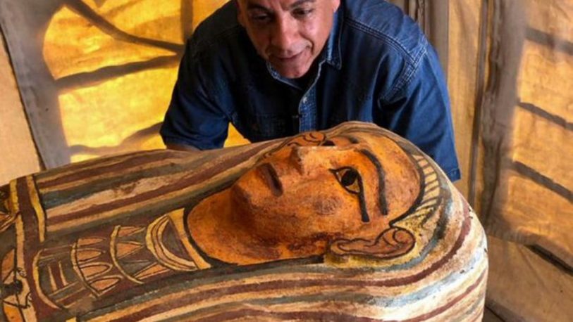 Hallan 27 sarcófagos de más de 2,500 años de antigüedad en Egipto