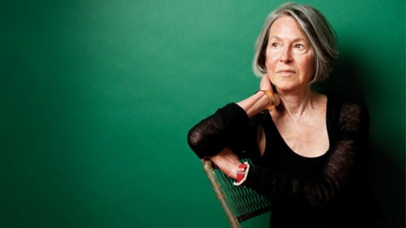 La poeta estadounidense Louise Glück ganó el Premio Nobel de Literatura