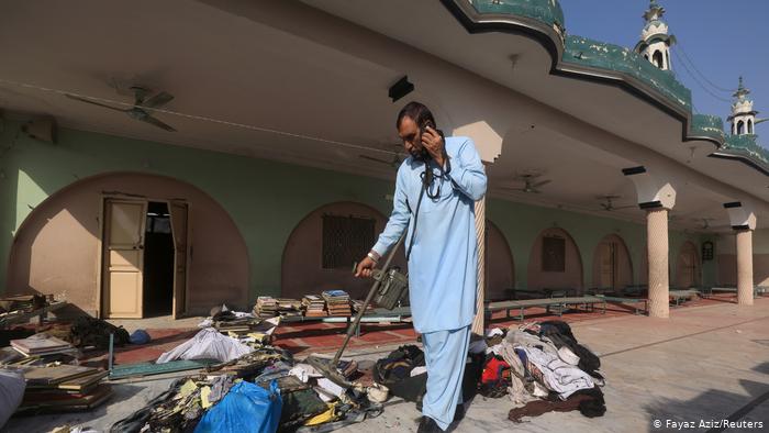 Al menos ocho muertos en atentado en escuela coránica en Pakistán
