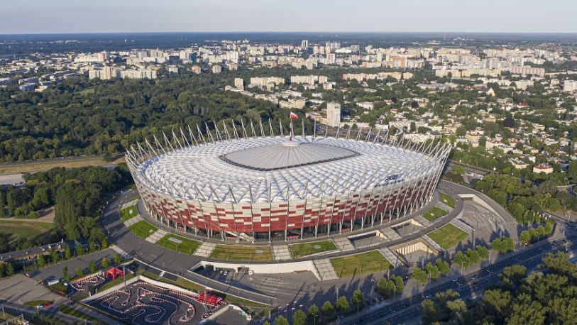 Polonia transforma su mayor estadio en un hospital
