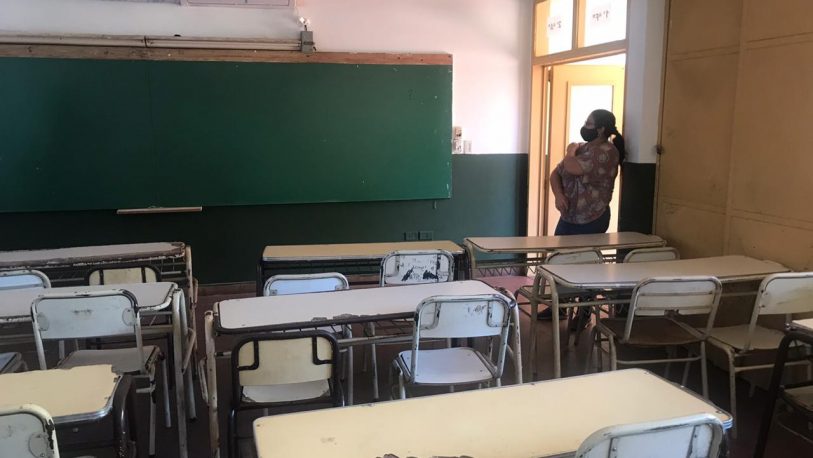 Madres de estudiantes del CEP Nº4 desmintieron a la directora