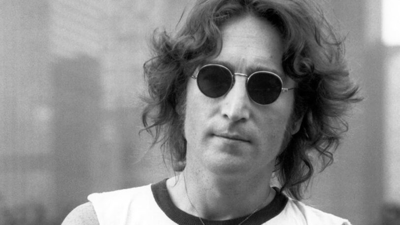 Hace 40 años asesinaban a Lennon y nacía el mito más grande de la música pop contemporánea
