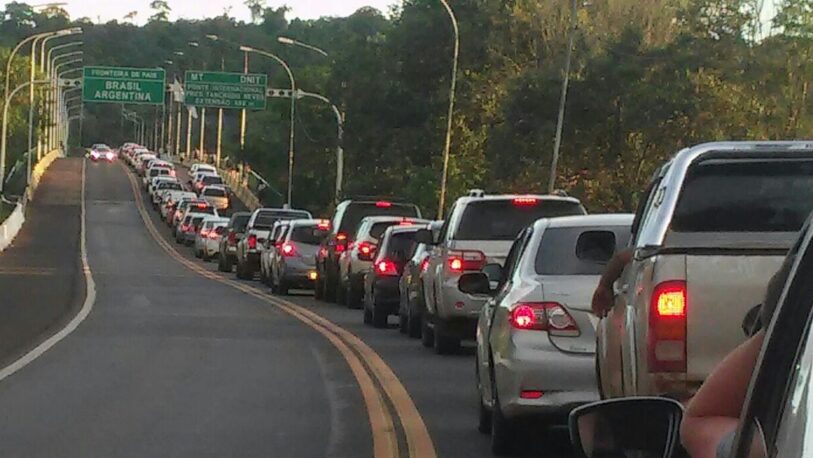 Puerto Iguazú: cómo afecta al comercio las demoras en el puente