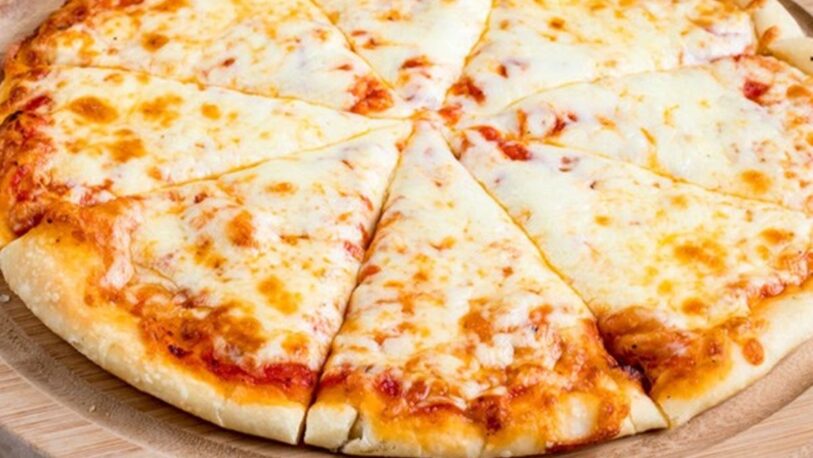 La fórmula perfecta para calentar dos pizzas a la vez en una sola bandeja