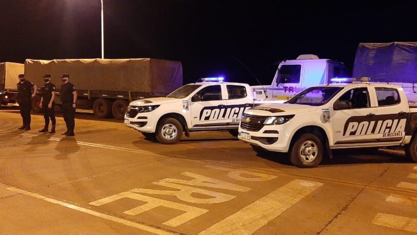 Frenaron el paso de dos camiones que transportaban soja ilegalmente