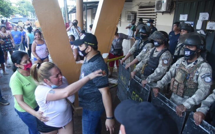 Paraguay: motín y toma de rehenes en Tacumbú