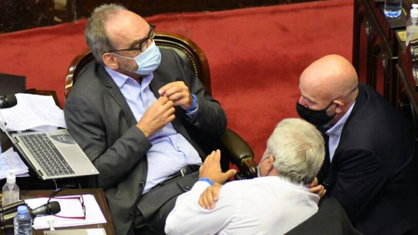 Tras la votación, Iglesias denunció “una agresión en los pasillos”