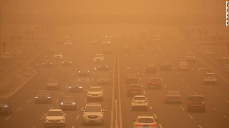 Impactantes fotos: Tormenta de arena más grande en 10 años se registra en China