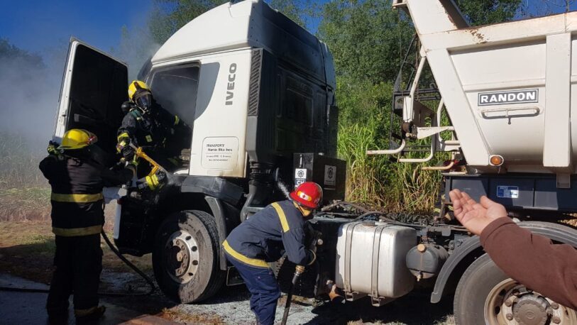 Un camión se incendió en Oberá