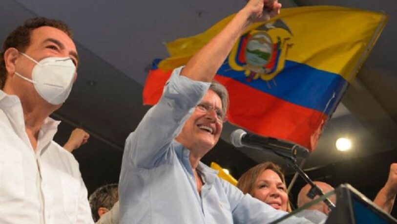 Para Macri, el triunfo de Guillermo Lasso en Ecuador “es muy importante para la región”