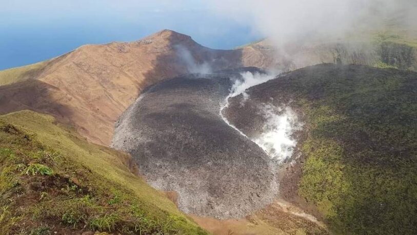 Violenta erupción de un volcán en la isla caribeña San Vicente